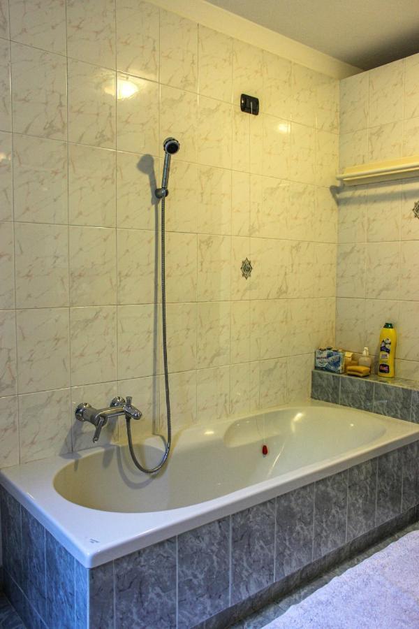 Villa Elena Appartamento In Villa Montinelle Dış mekan fotoğraf