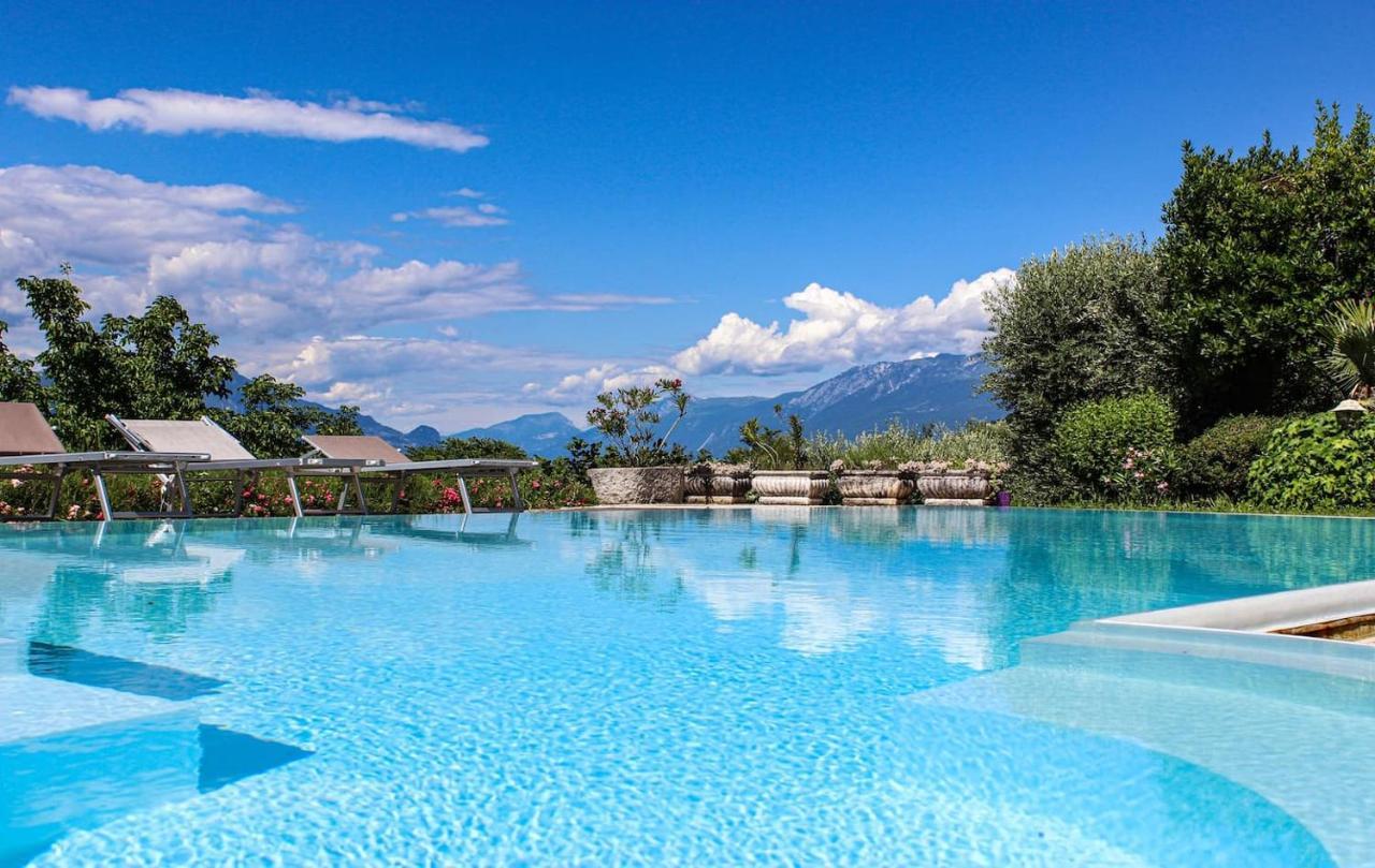 Villa Elena Appartamento In Villa Montinelle Dış mekan fotoğraf