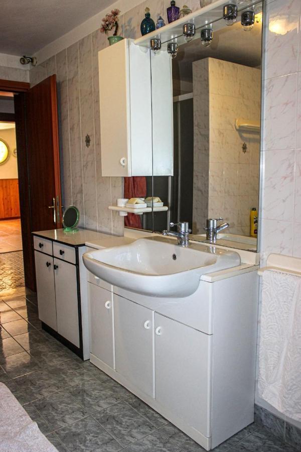 Villa Elena Appartamento In Villa Montinelle Dış mekan fotoğraf
